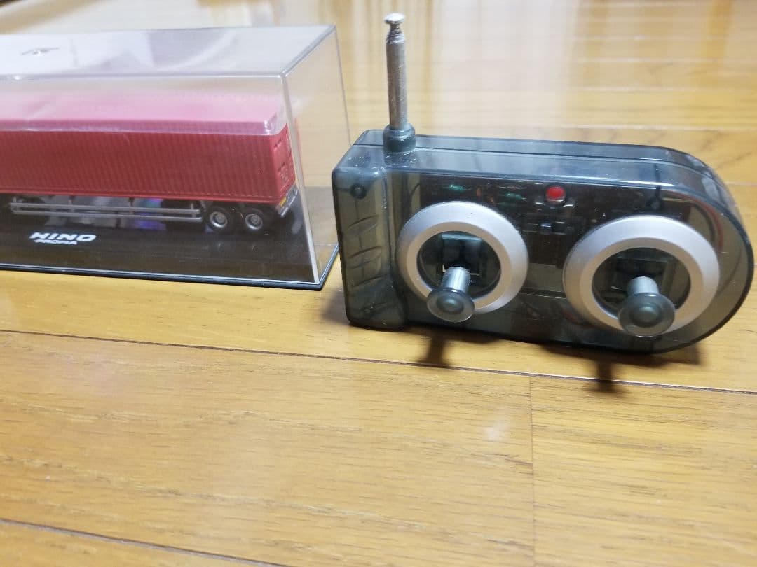 ラジコン　HINO PROFIA トラック