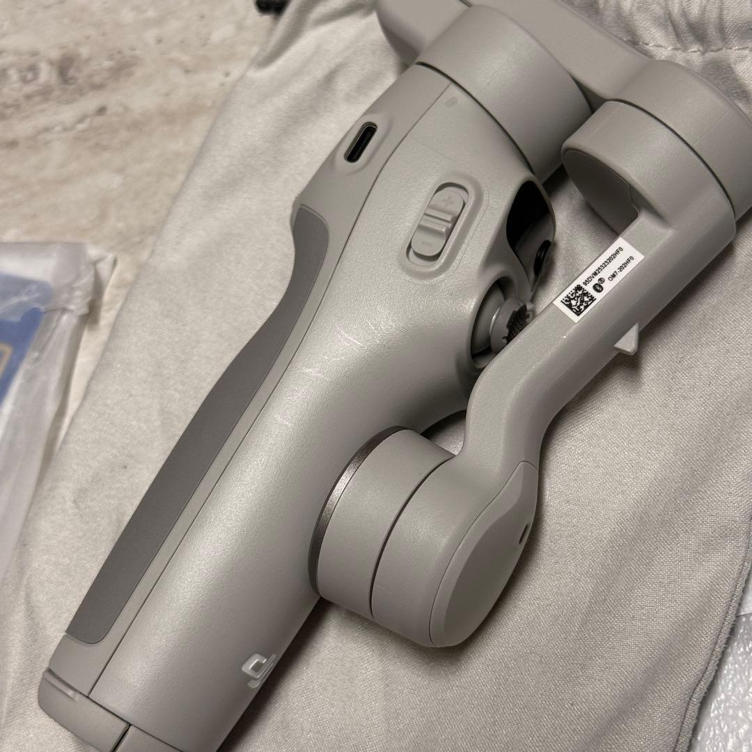 DJI スマホ ジンバル Osmo Mobile 7