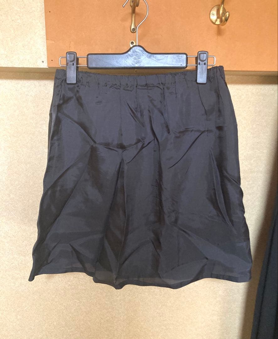 の*ん様 【美品】sacai ブラックサテンタイトスカート サイズ1