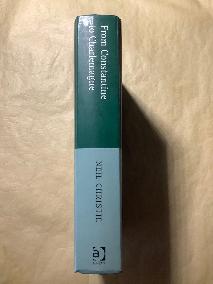 From Constantine to Charlemagne (中古本)