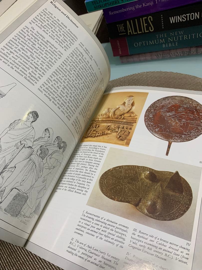 希少　The Land of the Etruscans 英語版