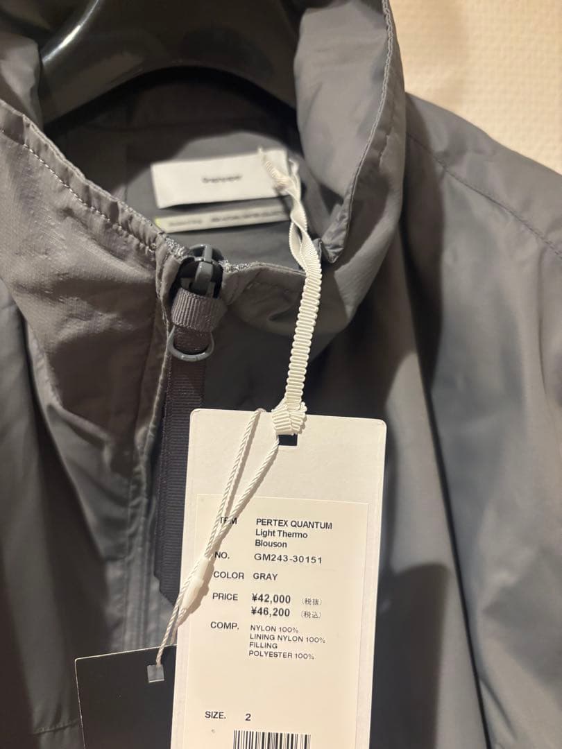 グラフペーパーpertex quantum light termoblouson