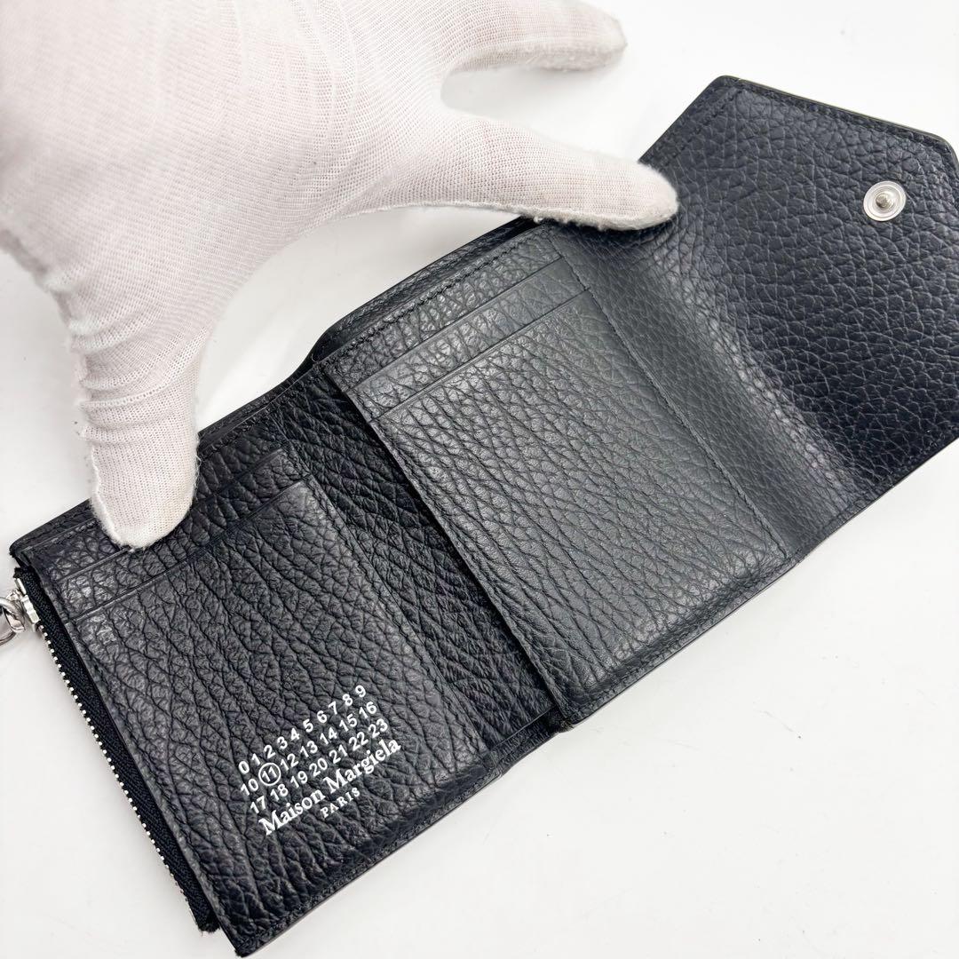 定番✨ メゾンマルジェラ　三つ折り財布 4ステッチ　シボ革 ブラック 黒