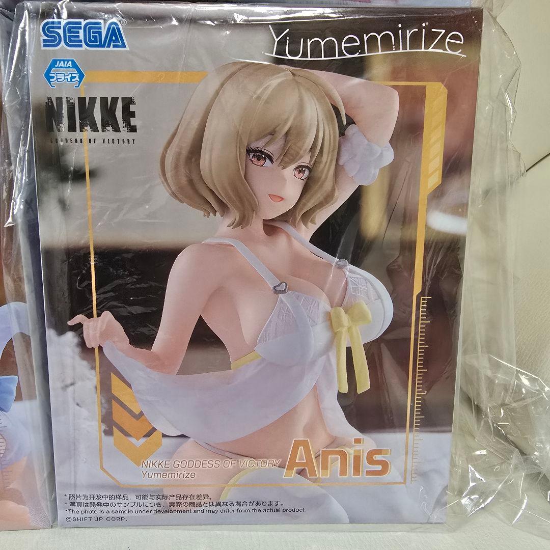 勝利の女神ニケ フィギュア ワイヤレスイヤホン アクリルキーホルダーまとめ売り