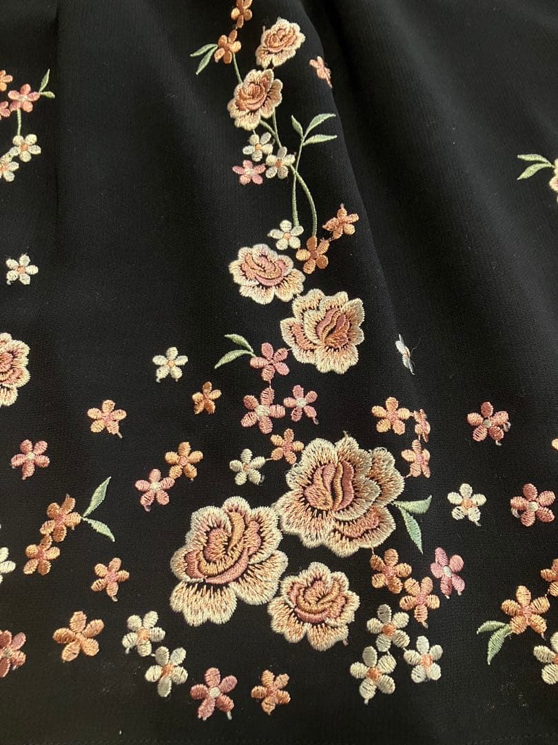 【美品☆希少46】ピンク花柄刺繍ワンピース　ローズティアラジュエル　ネイビー
