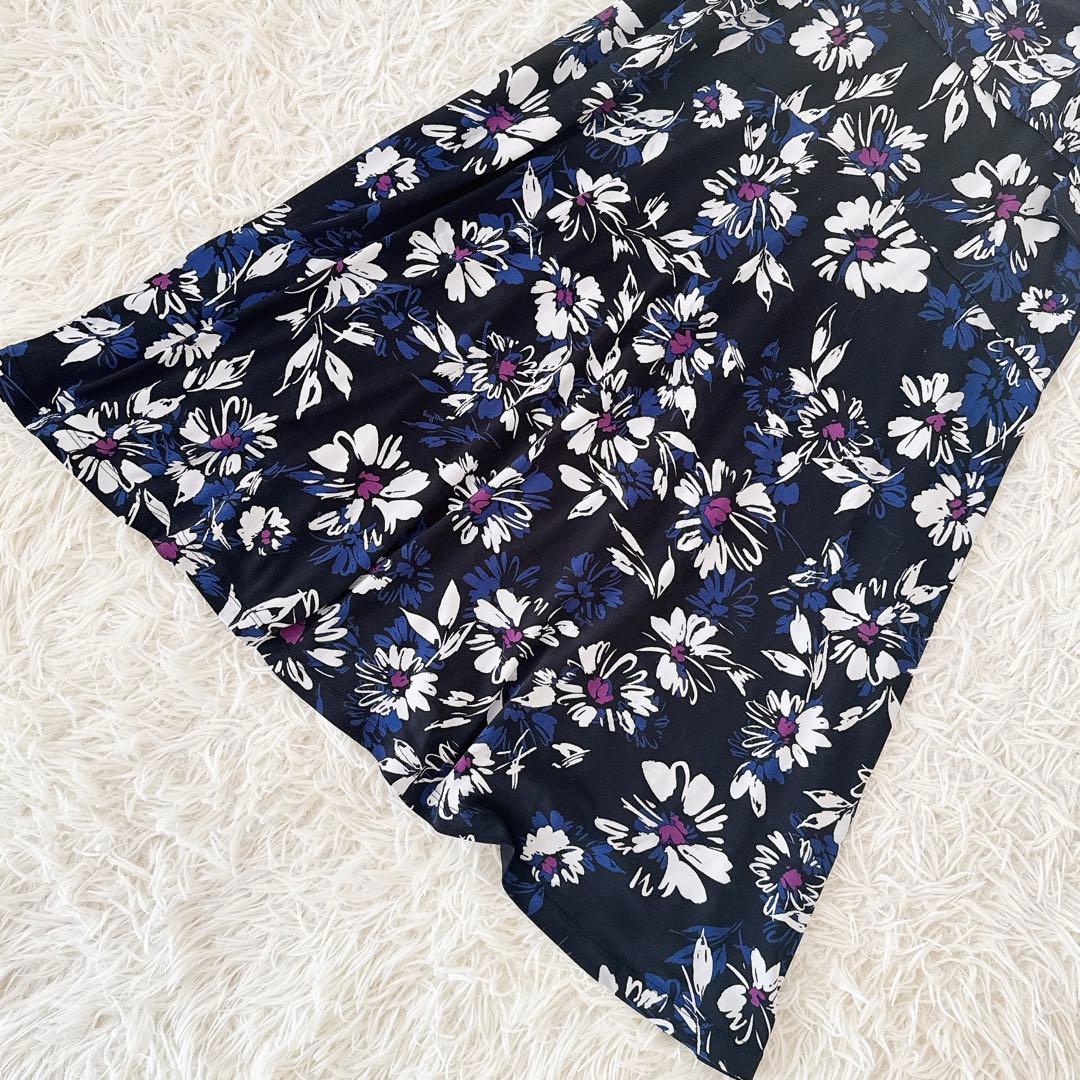 美品 11号✨近年 kayme ケイミー 花柄 カシュクールワンピース ネイビー