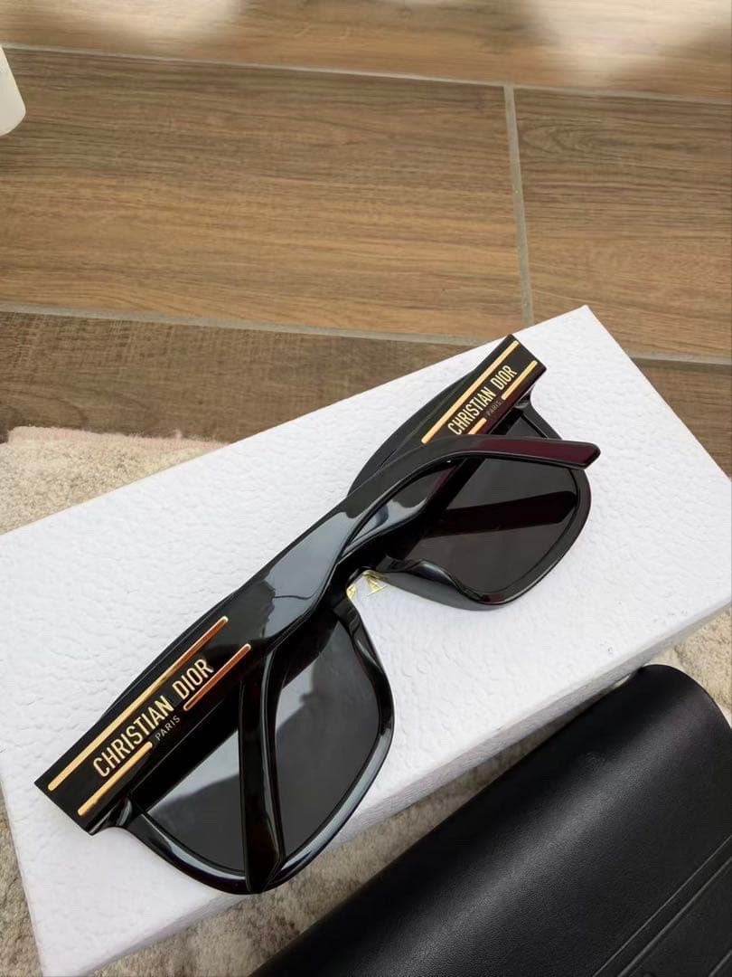 CHRISTIAN DIOR ディオール30Montaigne サングラス
