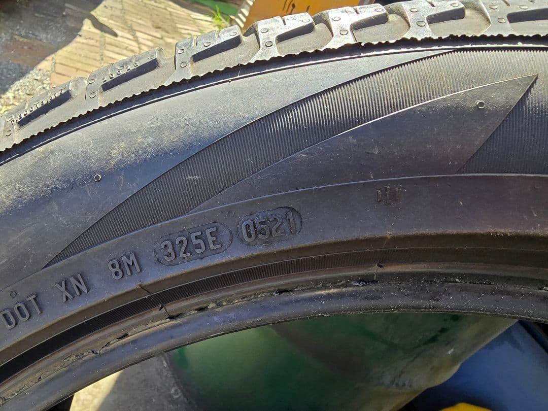 275/45r21 ピレリ　スコーピオンゼロ　オールシーズン　2021年製造