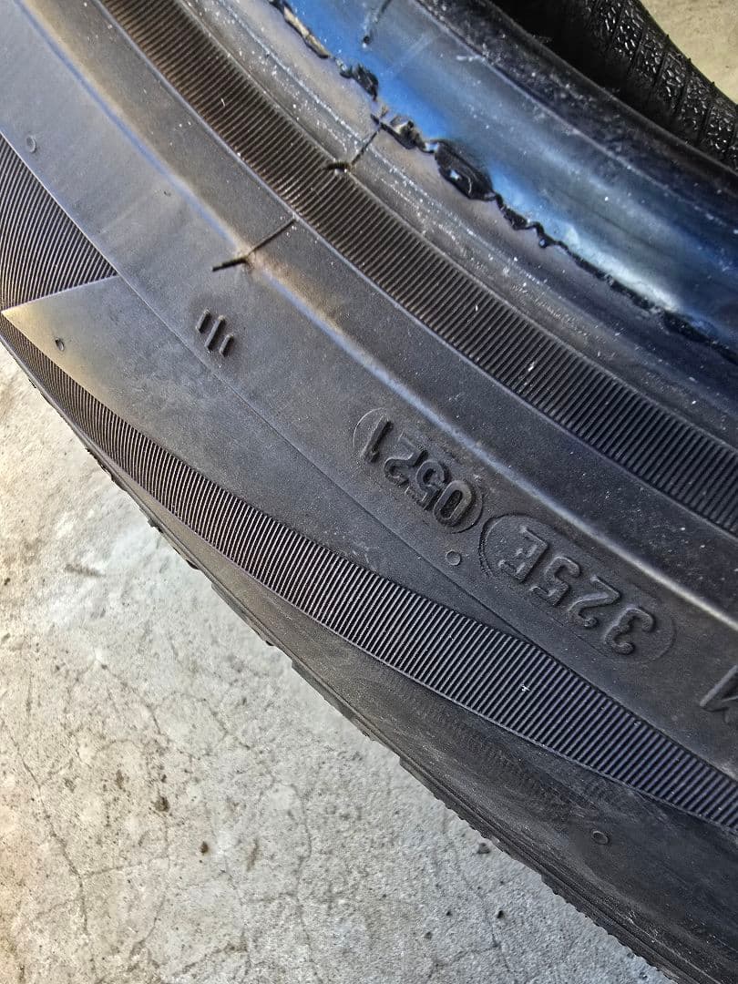 275/45r21 ピレリ　スコーピオンゼロ　オールシーズン　2021年製造