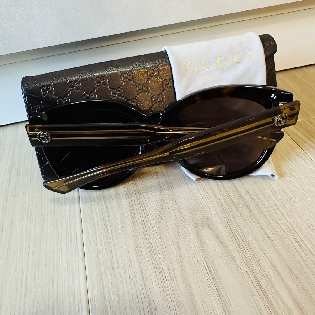 マ*ん様 GUCCI サングラス ケース付き