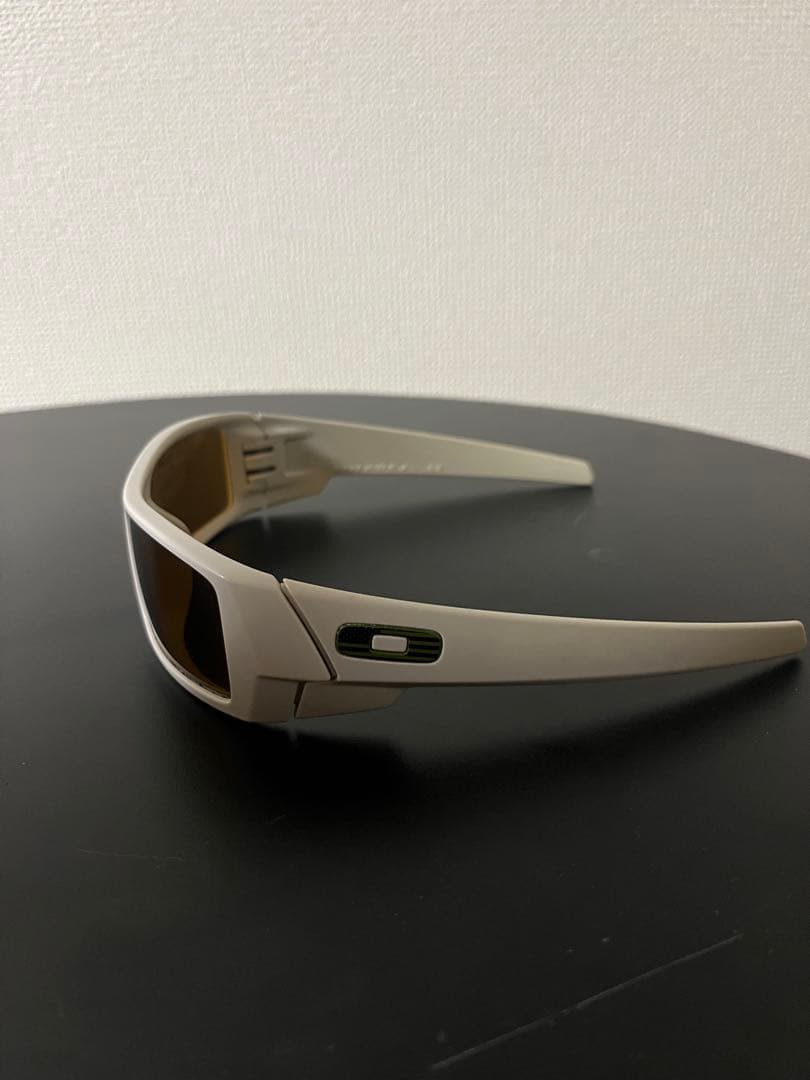 OAKLEY サングラス ホワイト フレーム　最終値下げ‼️早い者勝ち‼️