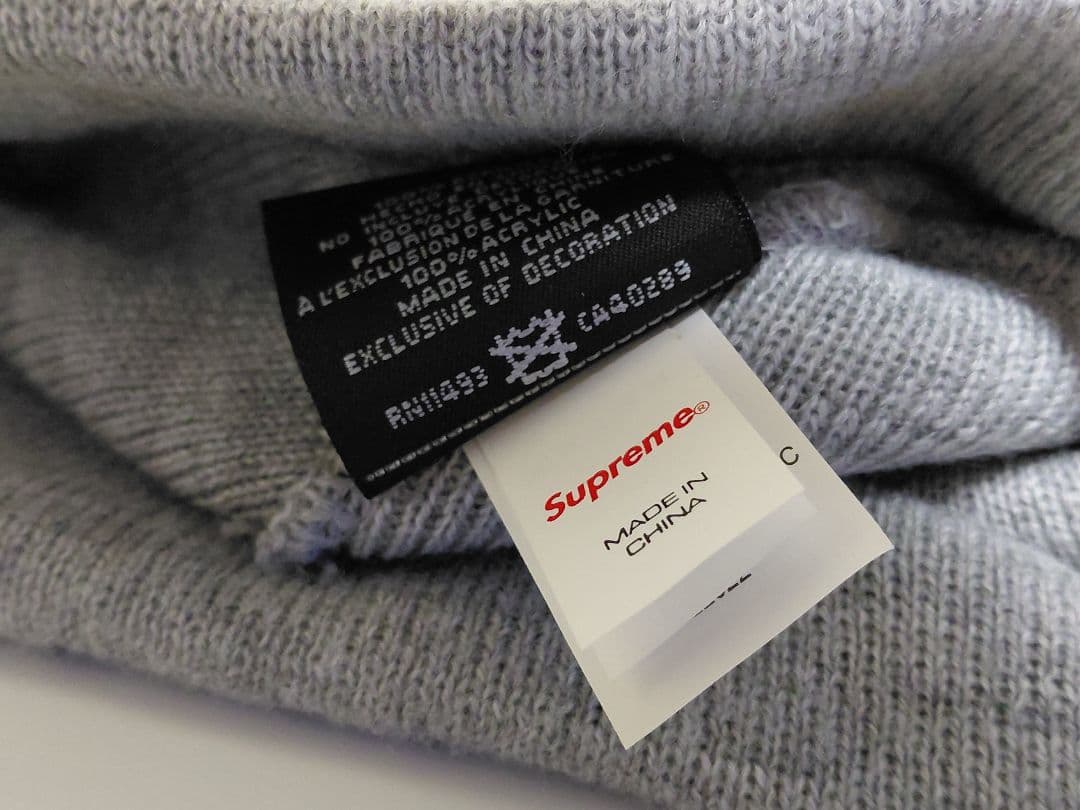 【極美品】　Supreme × New Era　ツノ S Logo　Beanie