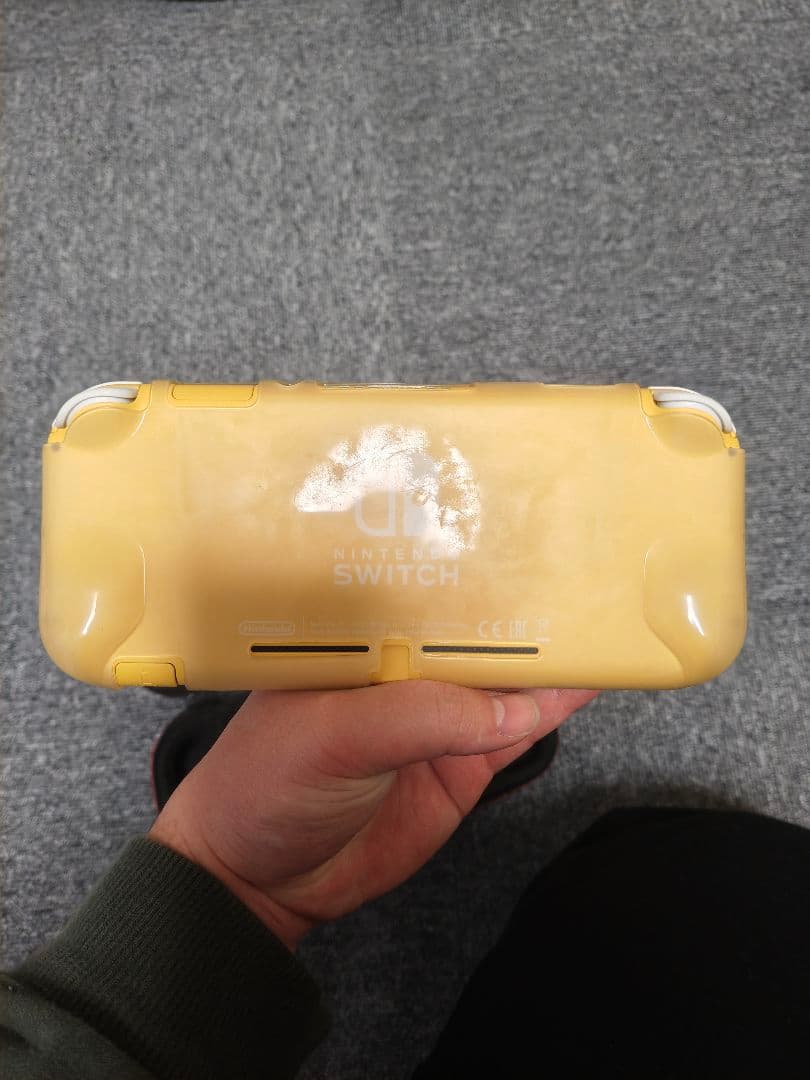 Nintendo Switch Lite イエロー 本体とどうぶつの森カセット