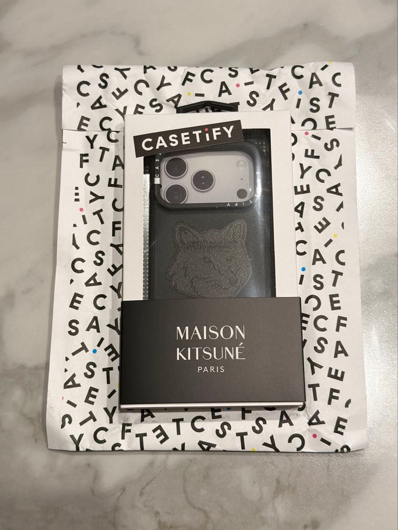 iPhoneアクセサリー iPhone17Pro Maison Kitsune casetify