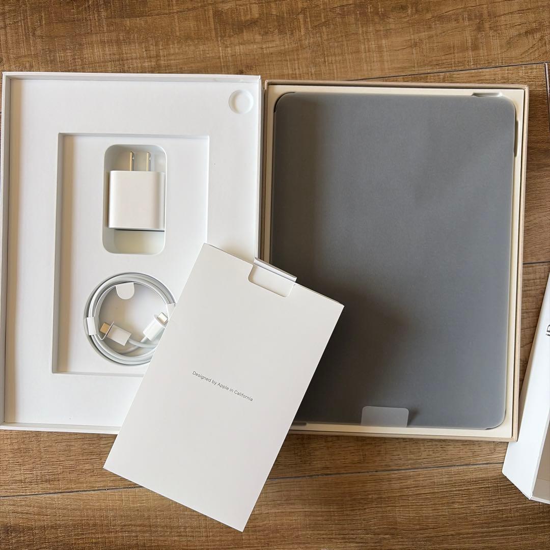 【新品・未使用品】Apple iPad Air 第5世代 64GB Wi-Fi