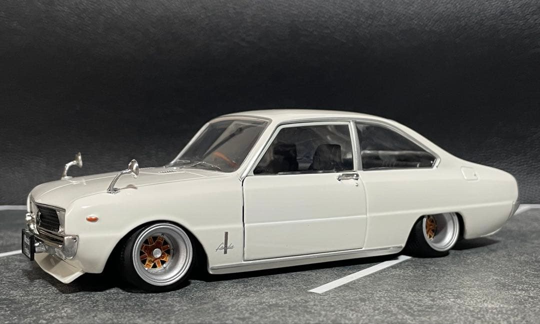 1/24 アシェット 国産名車 ファミリア ロータリークーペ改 カスタム 旧車