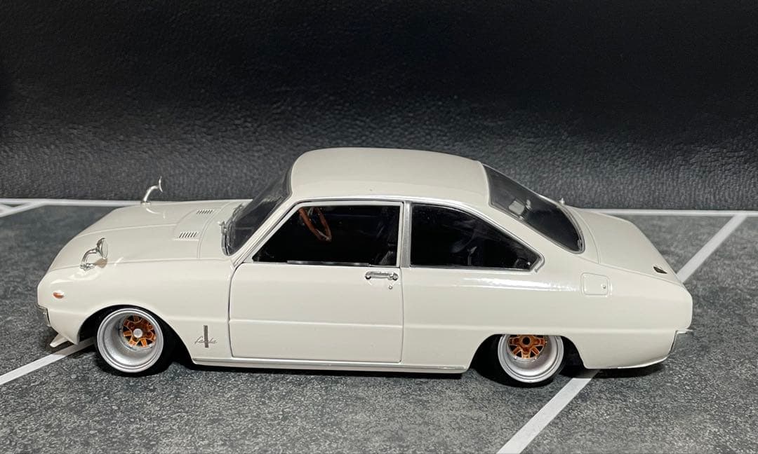1/24 アシェット 国産名車 ファミリア ロータリークーペ改 カスタム 旧車