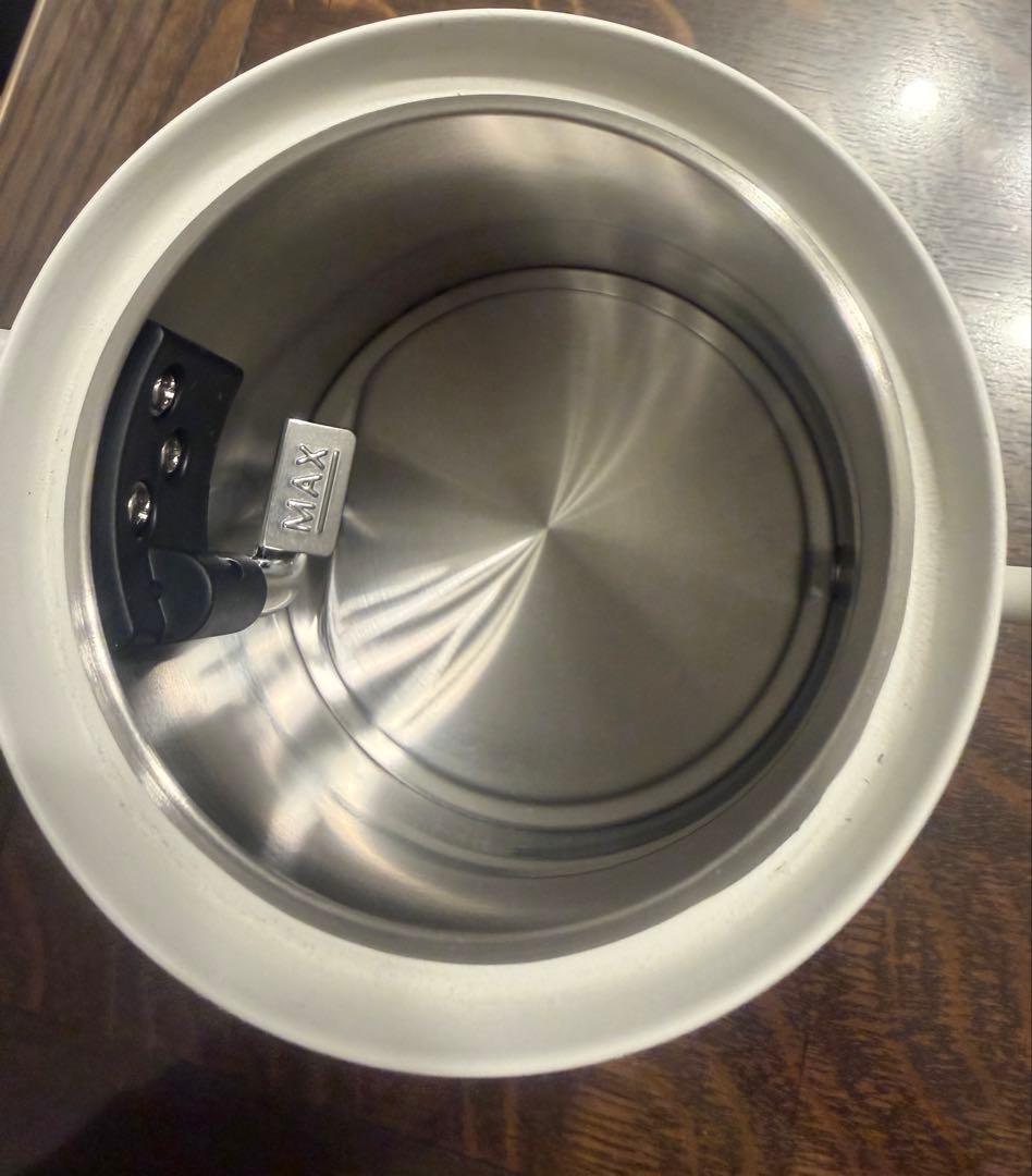 BALMUDA The pot電気ケトル　0.6L ホワイト