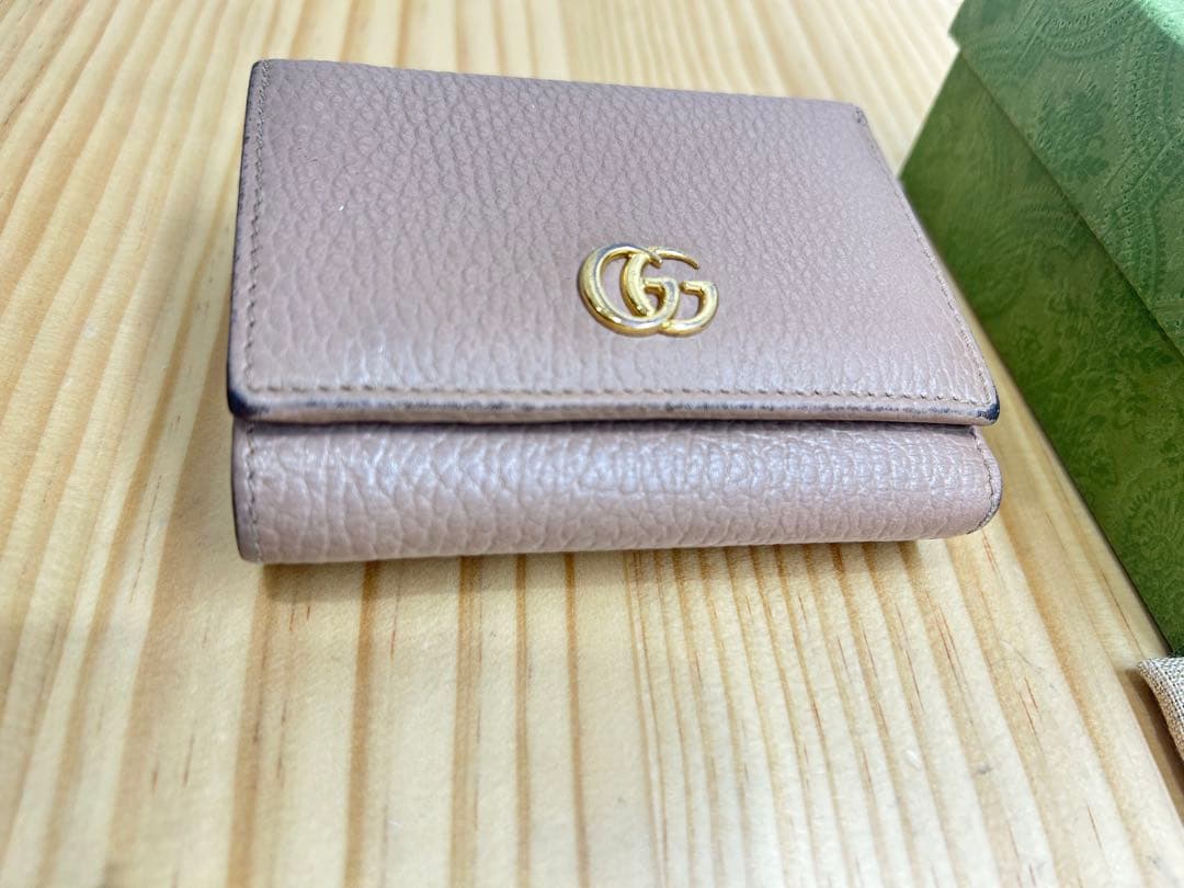 値下げ GUCCI ブラウンレザー三つ折り財布