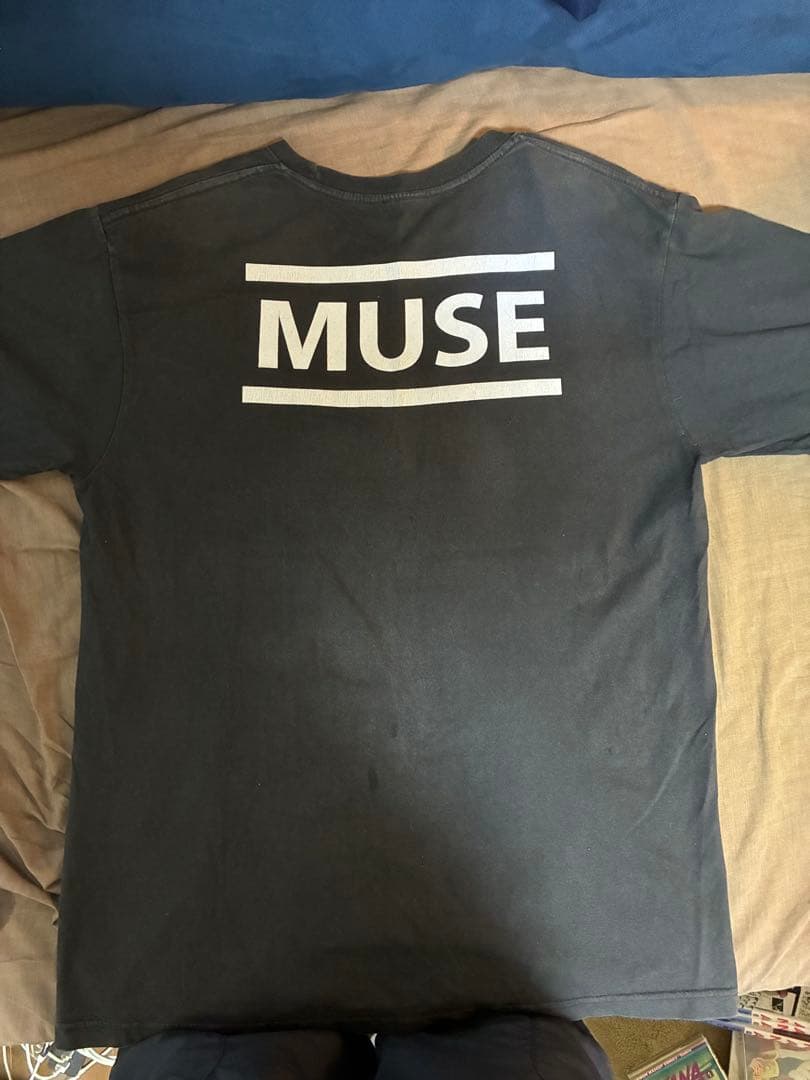 エドワード様新品 希少品 MUSE DRONES ヴィンテージ バンド Tシャツ
