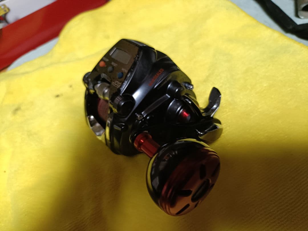 DAIWA19 シーボーグ200J右ハンドル　ジャンク