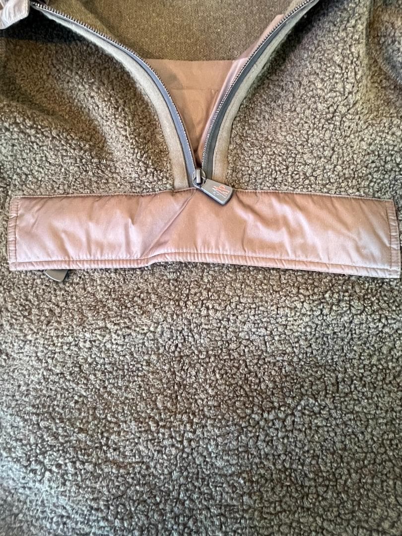 MONCLER　MAGLIA モンクレール　マグリア　ボア フーディ