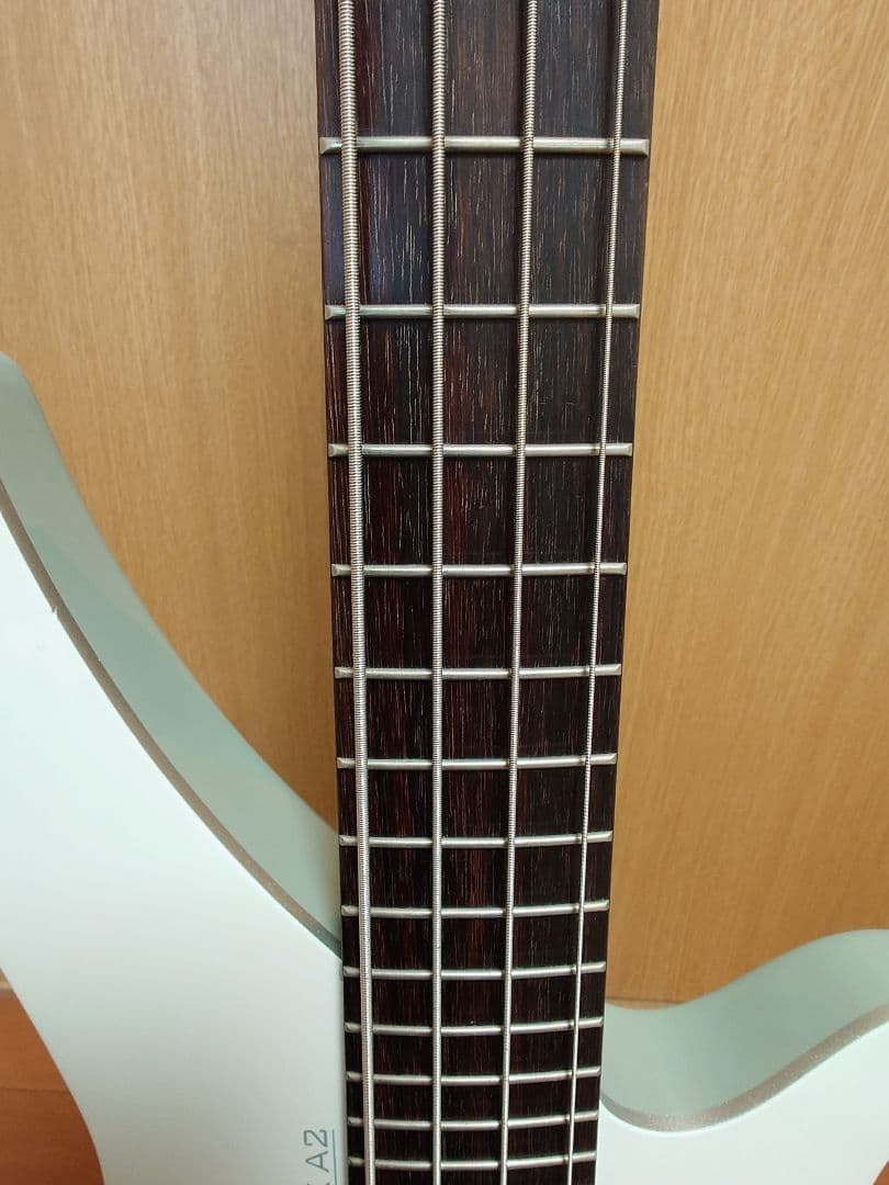 YAMAHA RBX4A2（ホワイト/エアクラフト・グレイ）