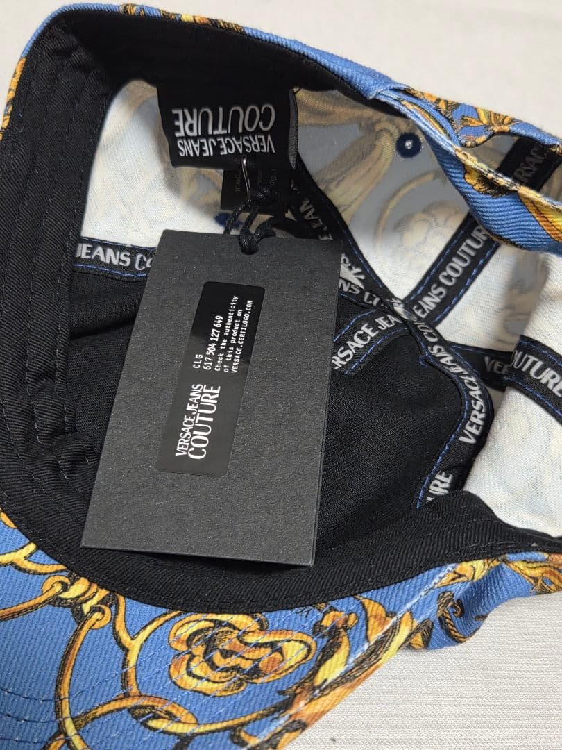 ♂♀新品・キャップ【Versace Jeans Couture】バロック柄　青