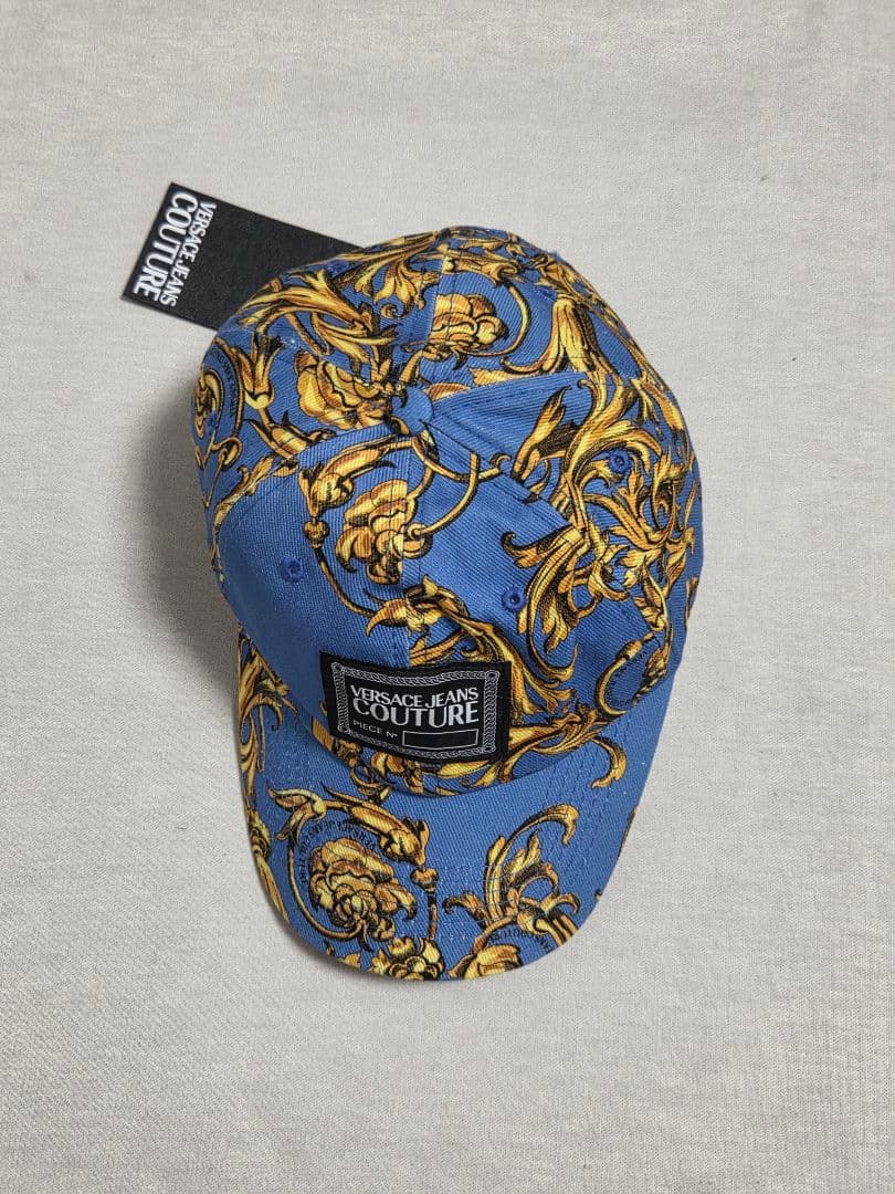 ♂♀新品・キャップ【Versace Jeans Couture】バロック柄　青