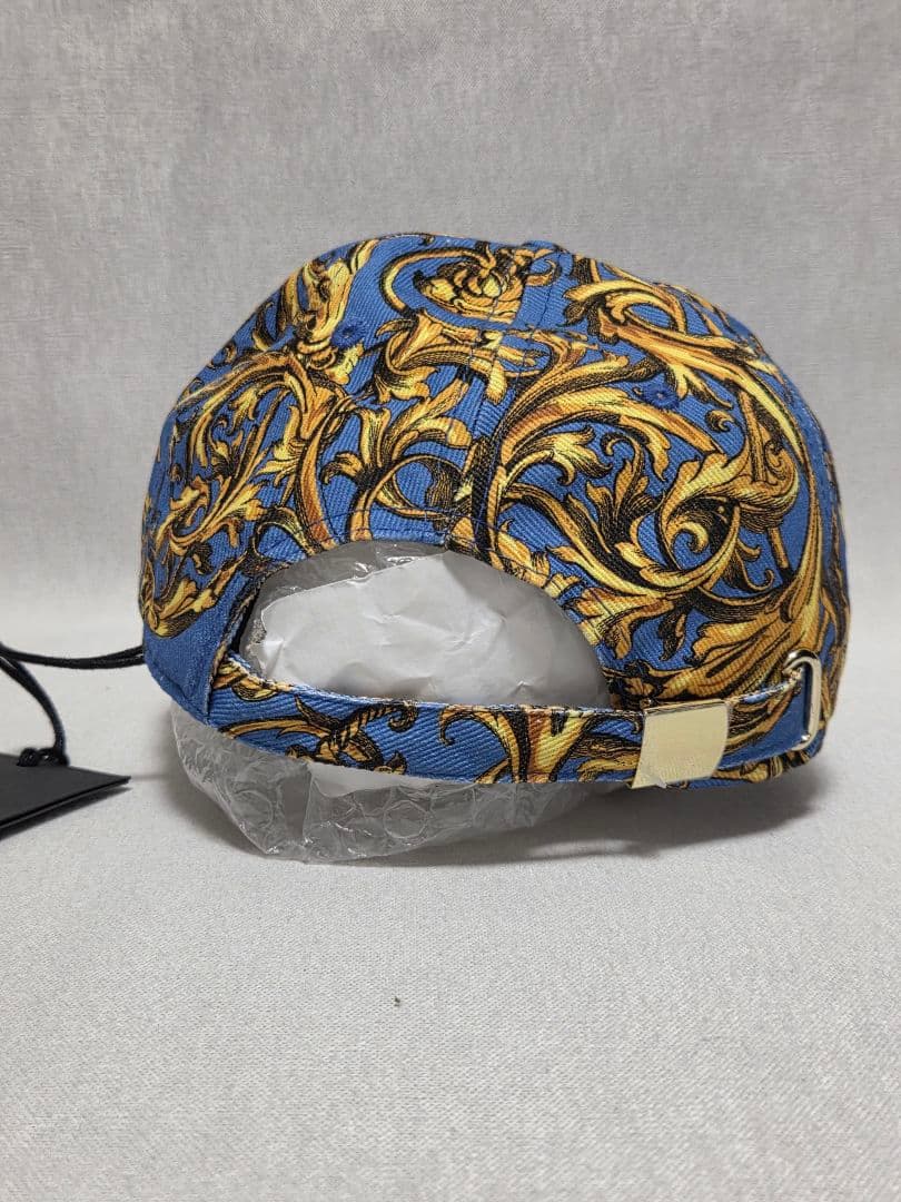 ♂♀新品・キャップ【Versace Jeans Couture】バロック柄　青