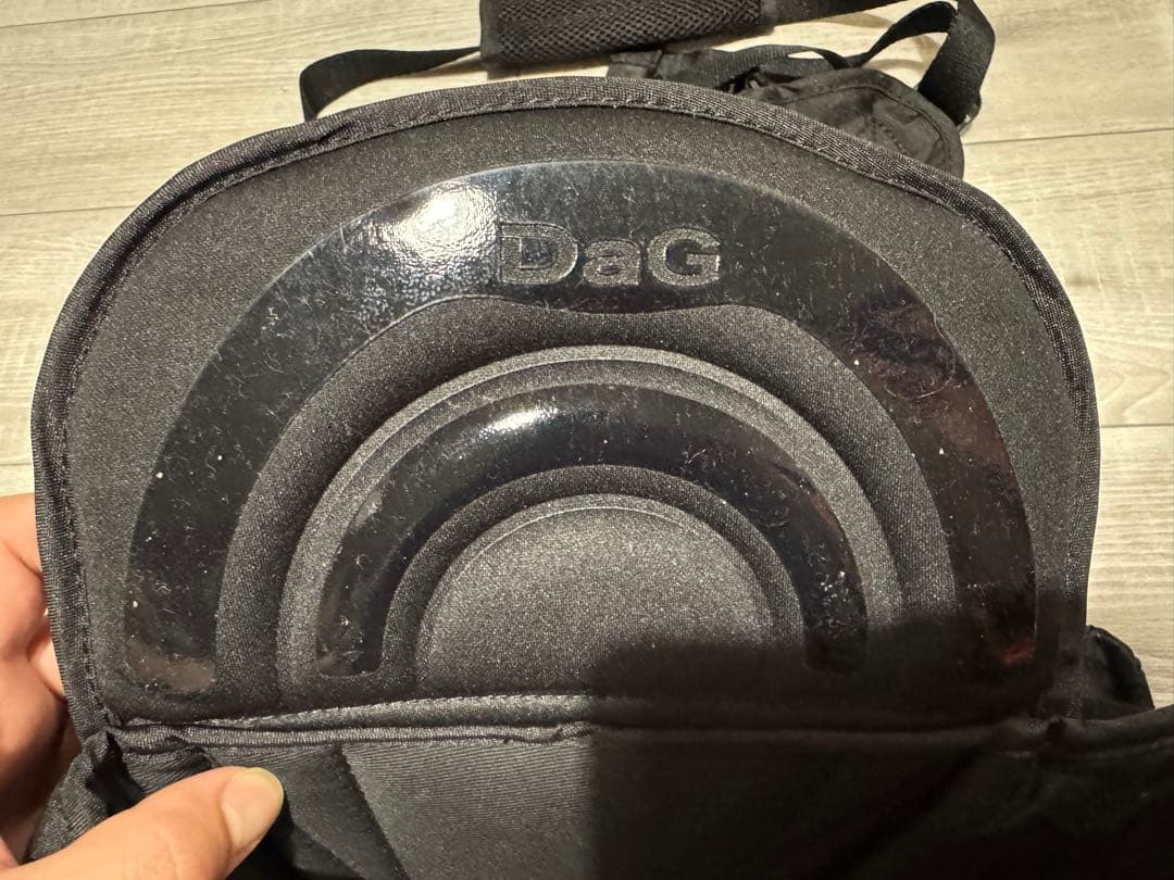ヒップシートDaG3 黒 収納付き　抱っこ　ベビー用品　dag3