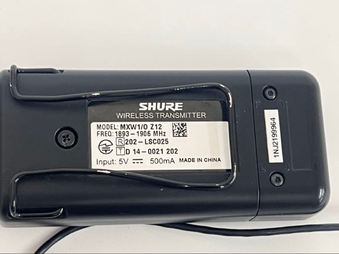 動作未確認　SHURE MXW1/O Z12 ボディパック型送信機 ワイヤレス