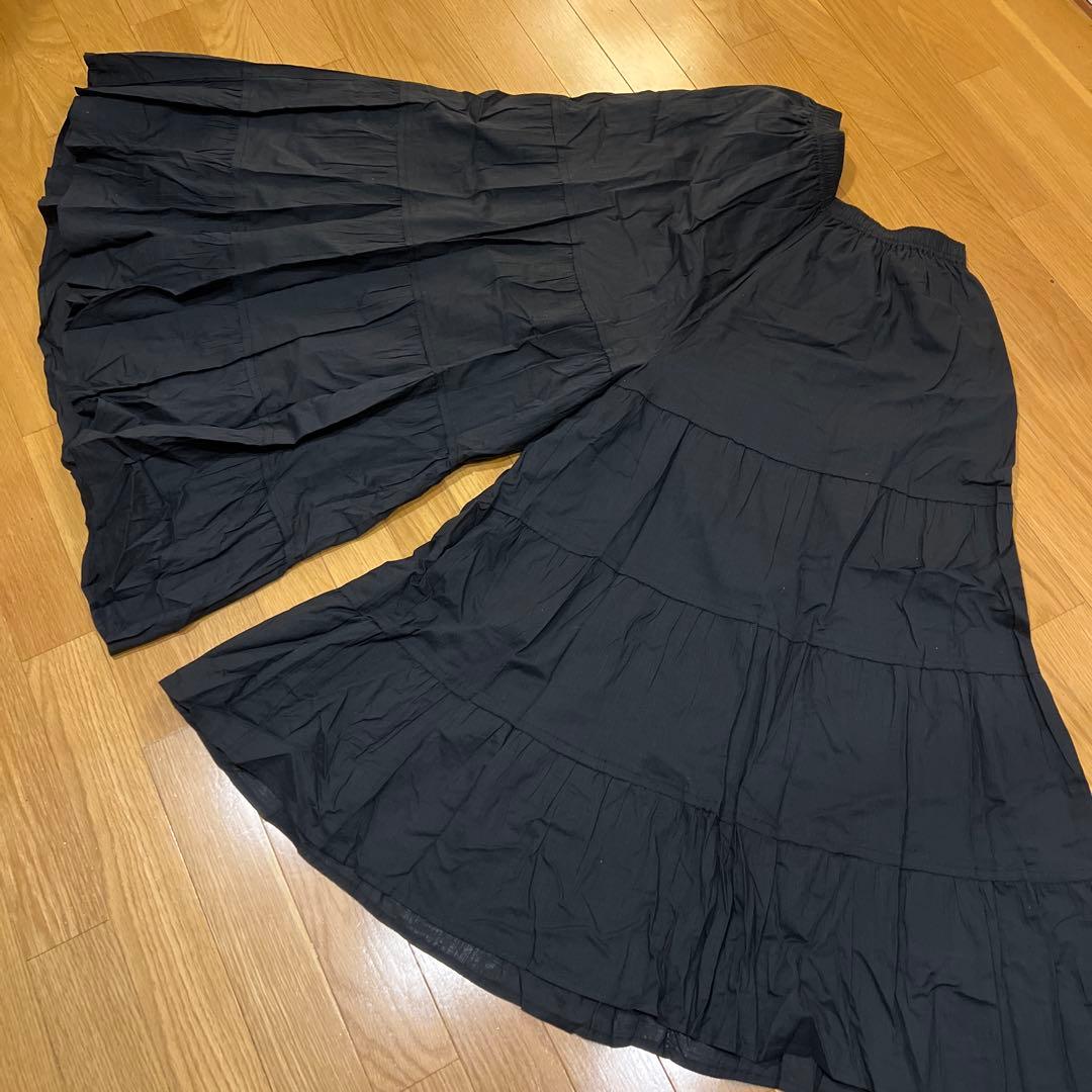 BEARDSLEY可愛い黒いフレアキュロット
