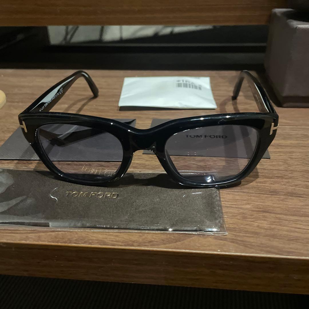 美品トムフォード ライトカラー サングラス TOM FORD FT5178F