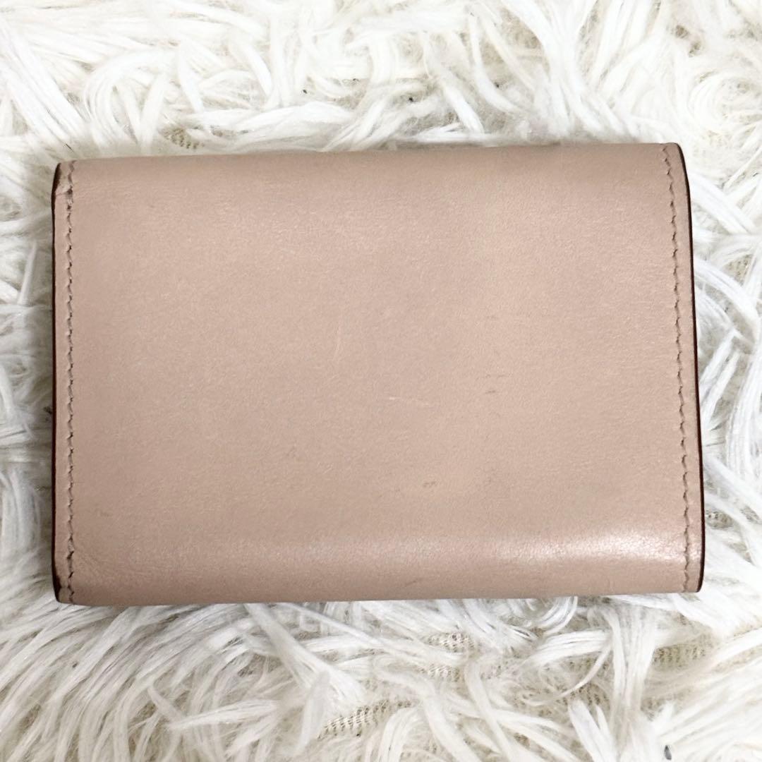 現行 美品✨ミュウミュウ 三つ折り財布 コード/コニャック　コンパクト　レザー