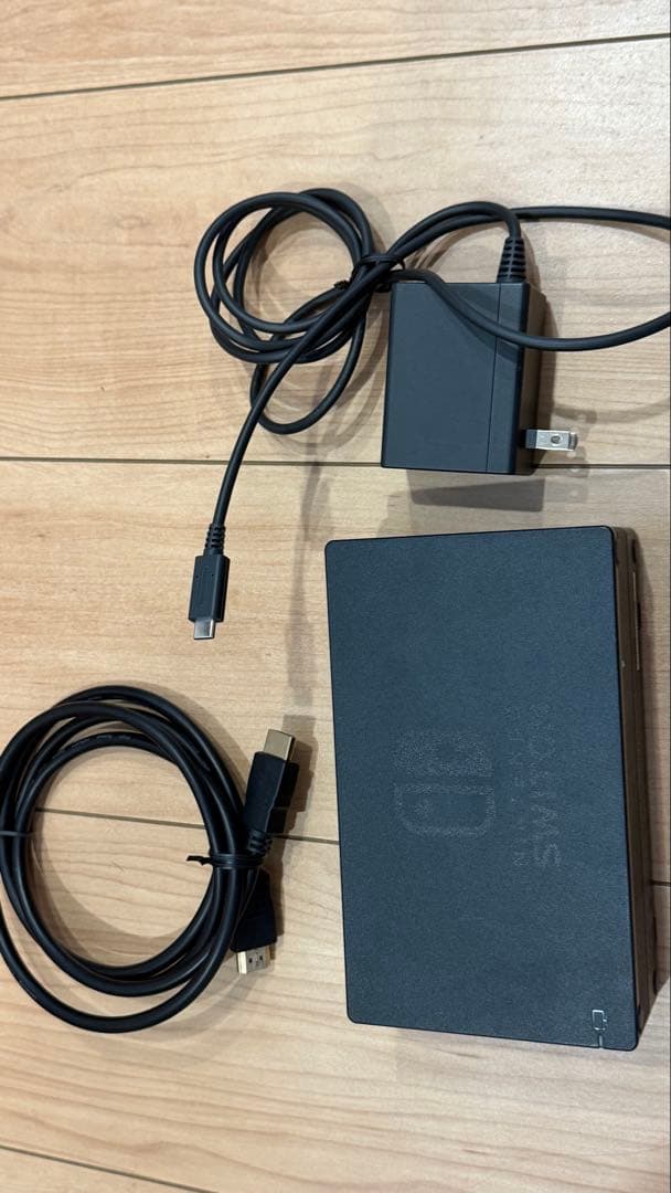 ぐ*ら様 Nintendo Switch グレー 本体と付属品＋コントローラーや