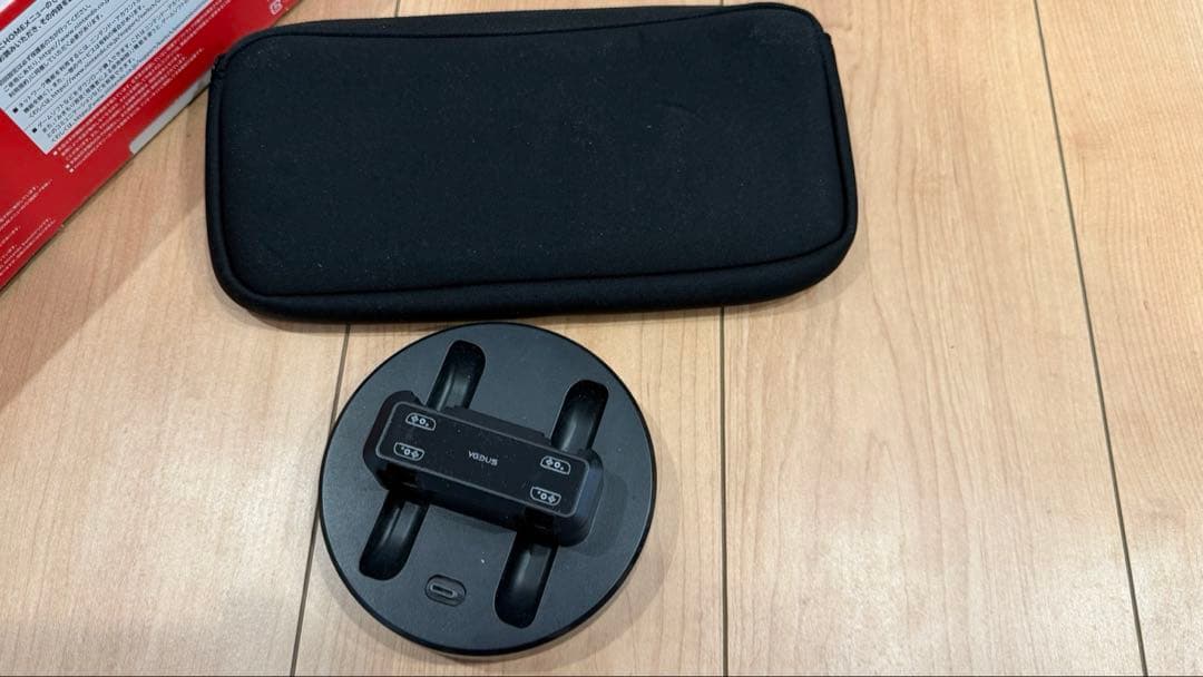 ぐ*ら様 Nintendo Switch グレー 本体と付属品＋コントローラーや