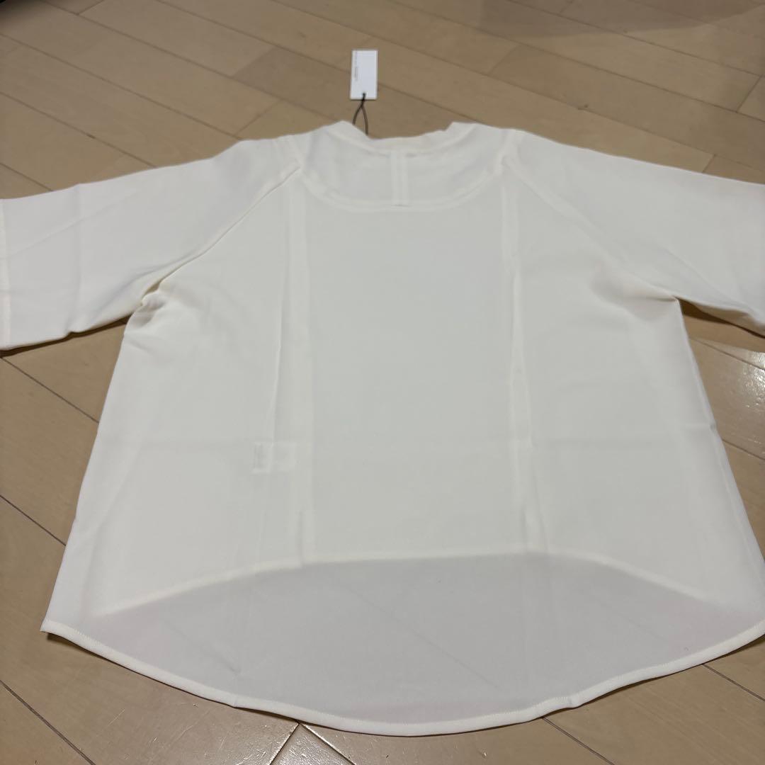 【soutiencollar】マドリガル　ホワイト Tシャツ シンプル デザイン