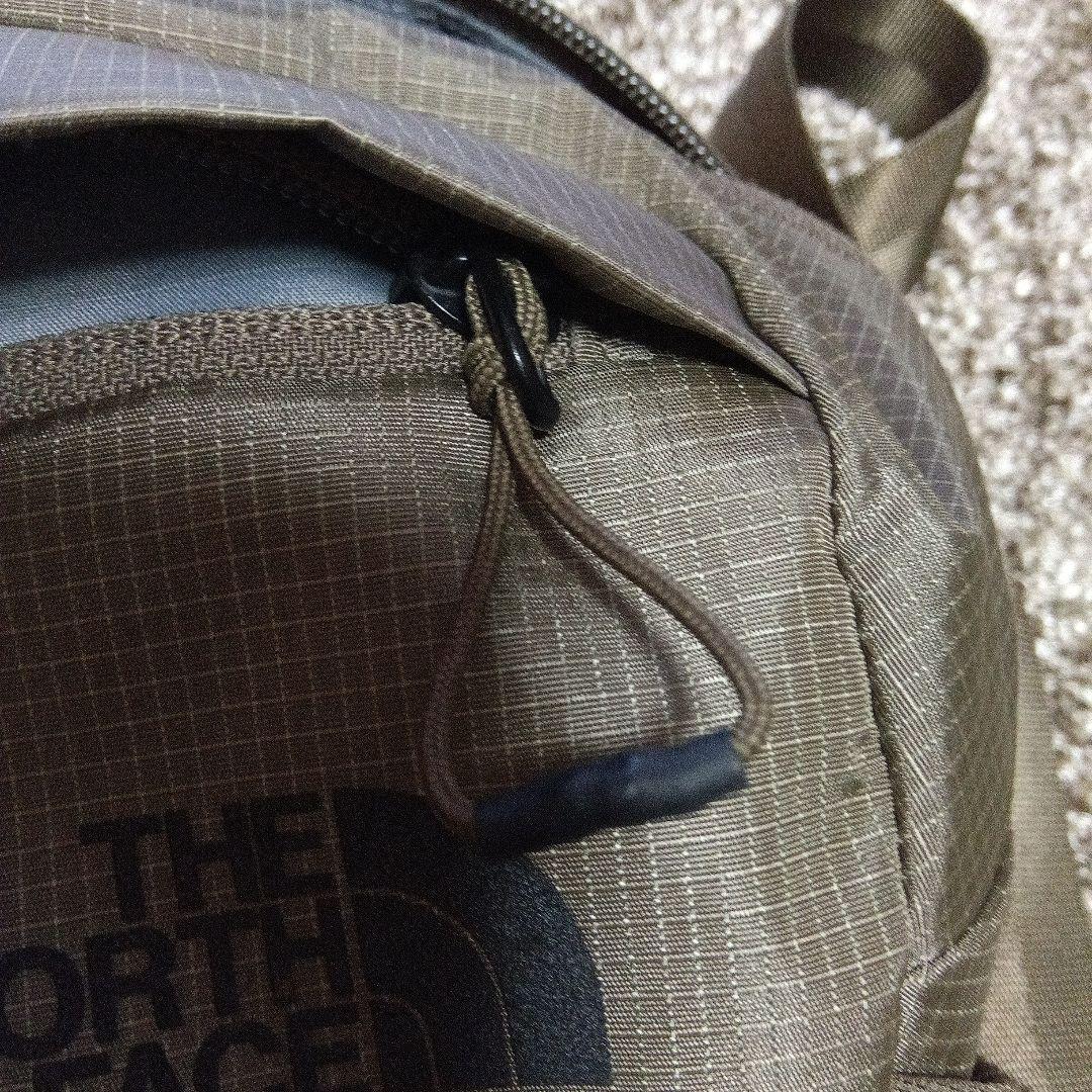 THE NORTH FACE ボディバッグ オリーブ　　かずまろ