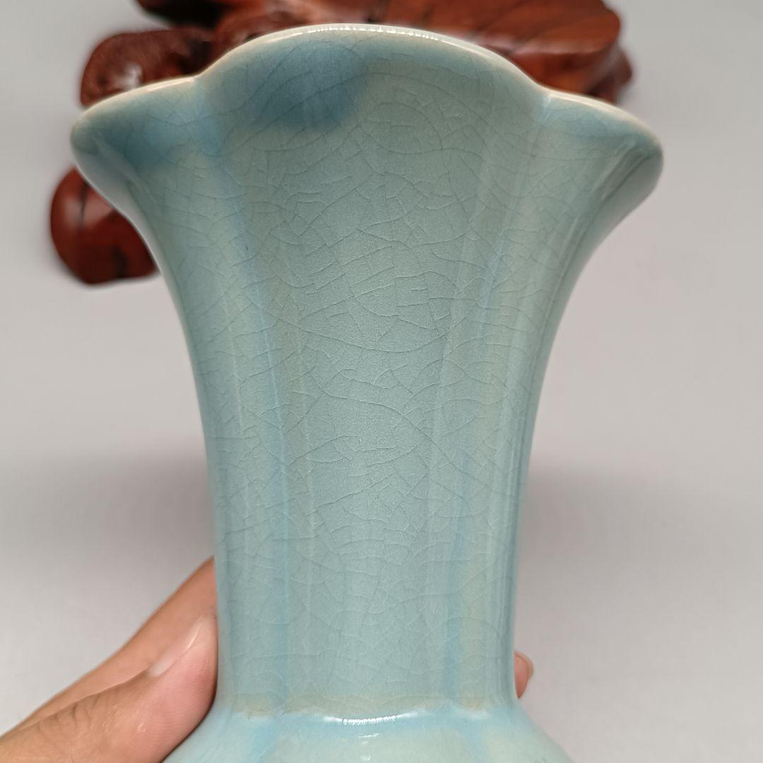 宋汝窯天青釉海棠式花瓶  陶磁器 装飾品 現代工芸品美術品 置物