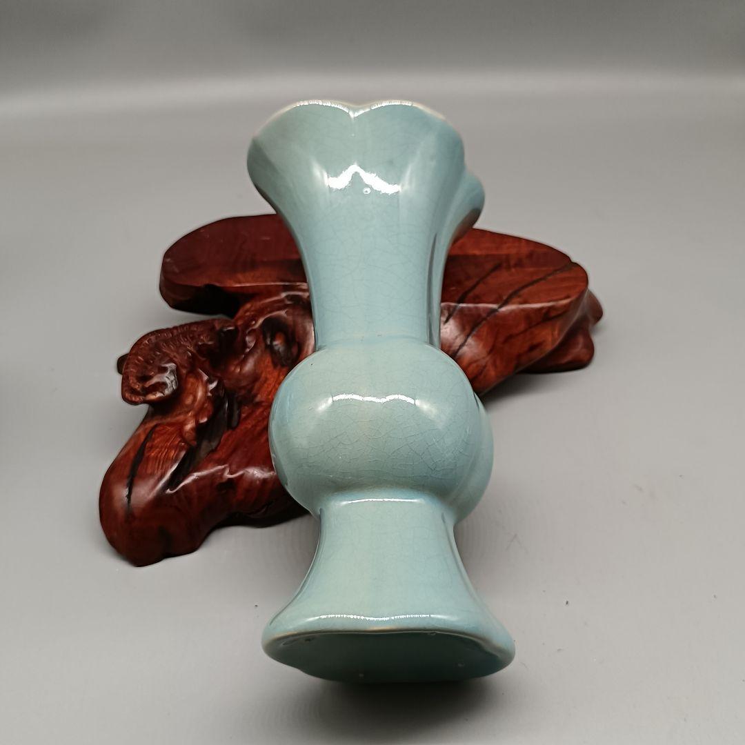 宋汝窯天青釉海棠式花瓶  陶磁器 装飾品 現代工芸品美術品 置物