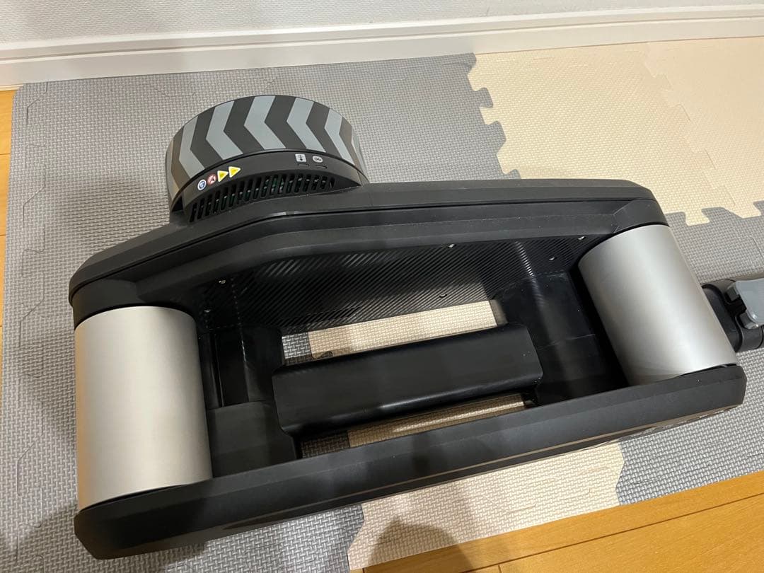 Wahoo KICKR ROLLR ワフー　キッカーローラー