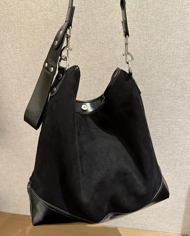 Vivienne Westwood ブラック スエード ショルダーバッグ