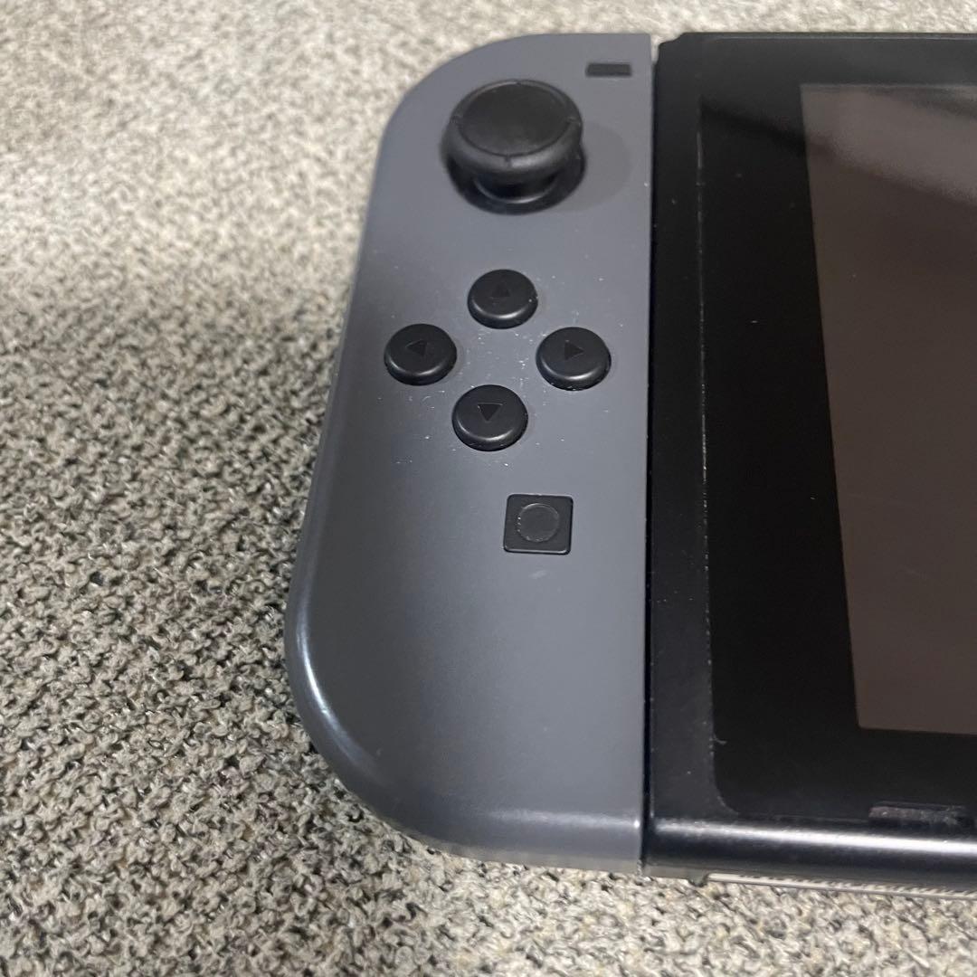 任天堂Switch 強化版 中古　スイッチ　グレー　2019年　初期化済み