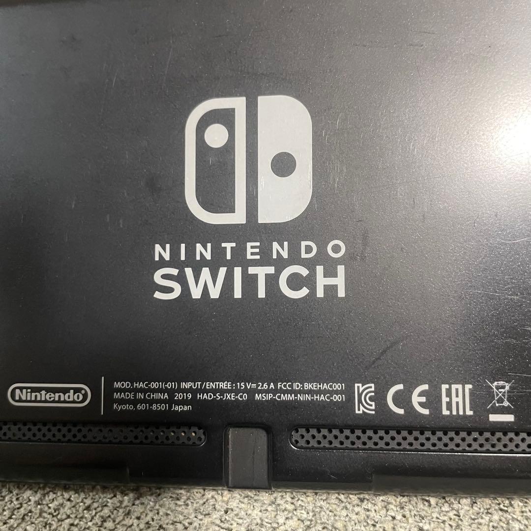 任天堂Switch 強化版 中古　スイッチ　グレー　2019年　初期化済み