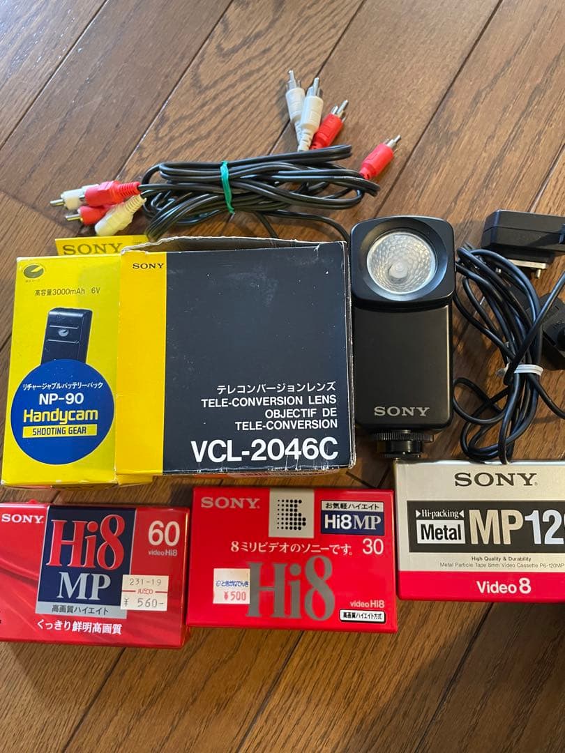 sony ８ミリビデオカメラCCD-F330/F30 （取扱説明書付）