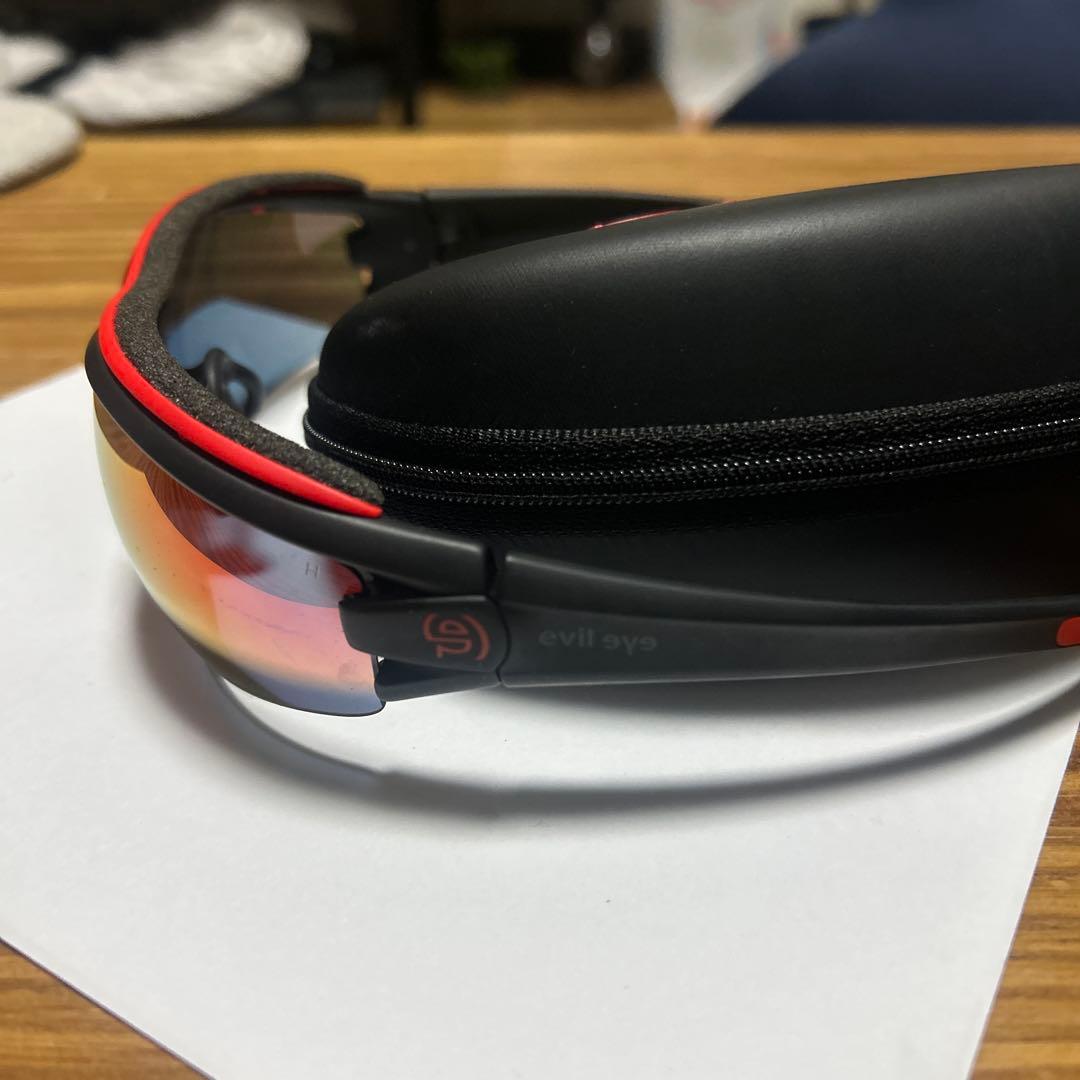 スポーツサングラス　evil eye trace pro レッド　ブラック
