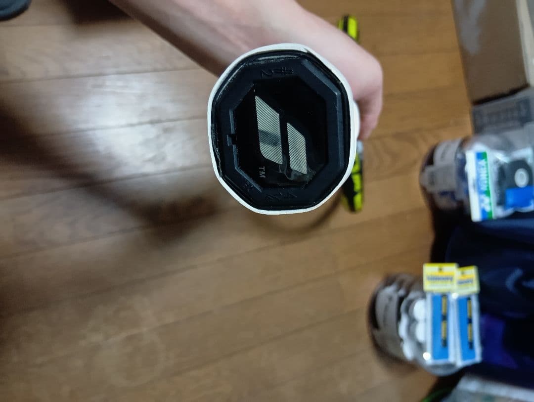 【極美品】BabolatPureAeroVS(2020モデル)