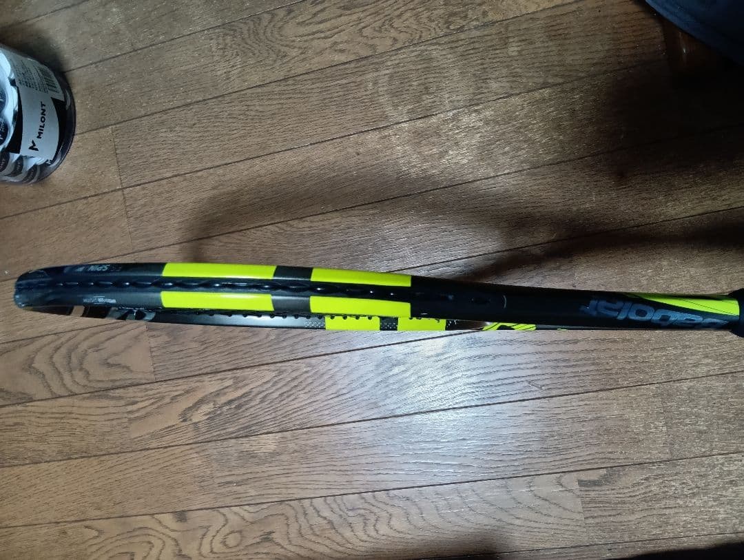 【極美品】BabolatPureAeroVS(2020モデル)