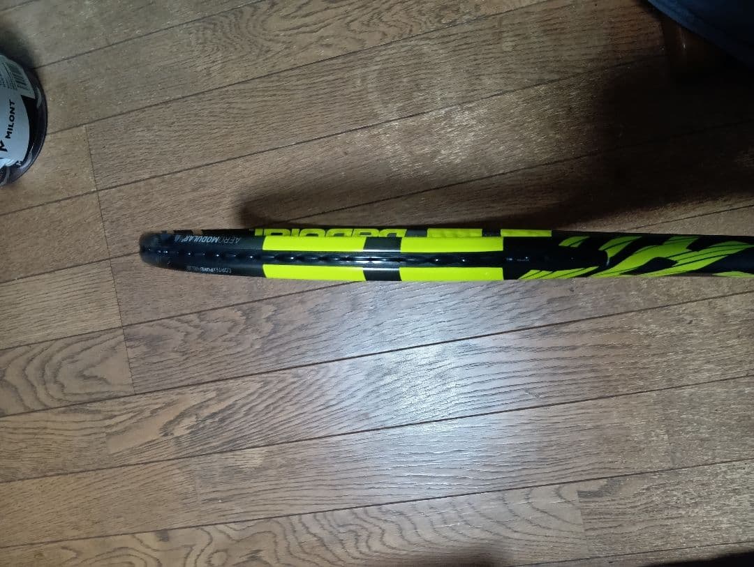 【極美品】BabolatPureAeroVS(2020モデル)